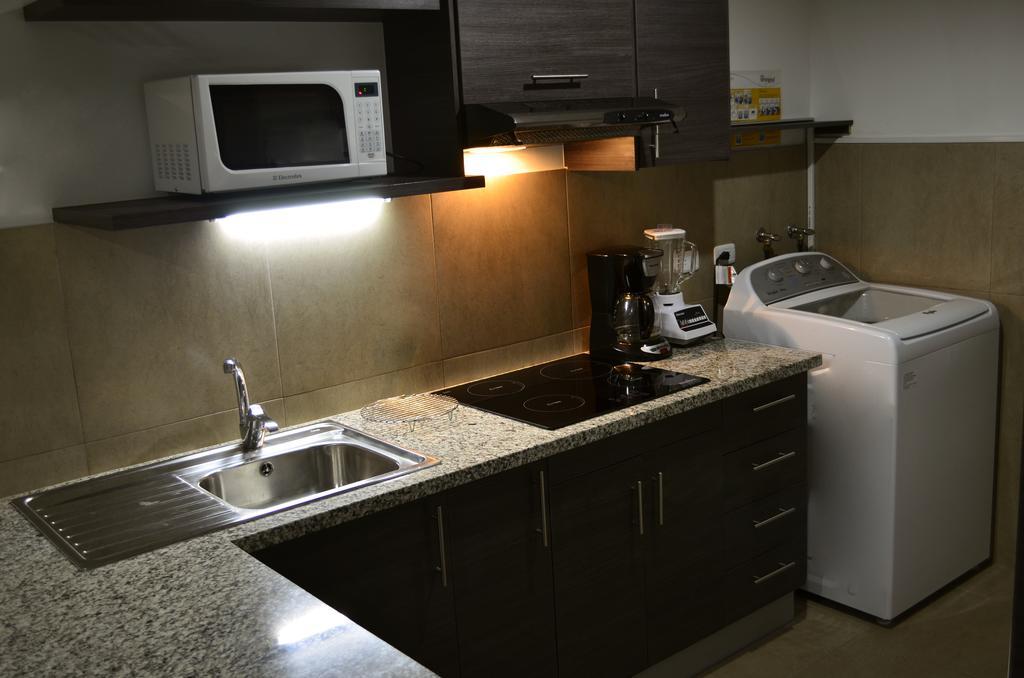 Itsahome Apartments - Torre Seis Кіто Номер фото
