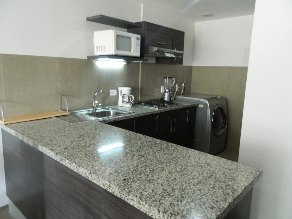 Itsahome Apartments - Torre Seis Кіто Номер фото